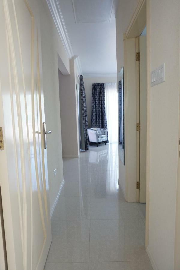 Self Contained Apartment With Private Kitchen Higher Heights, Barbados Christ Church Eksteriør bilde