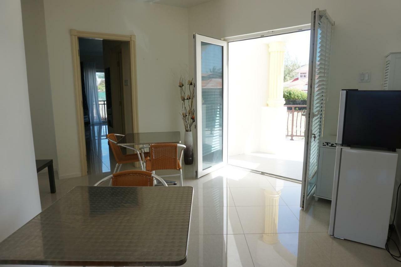 Self Contained Apartment With Private Kitchen Higher Heights, Barbados Christ Church Eksteriør bilde
