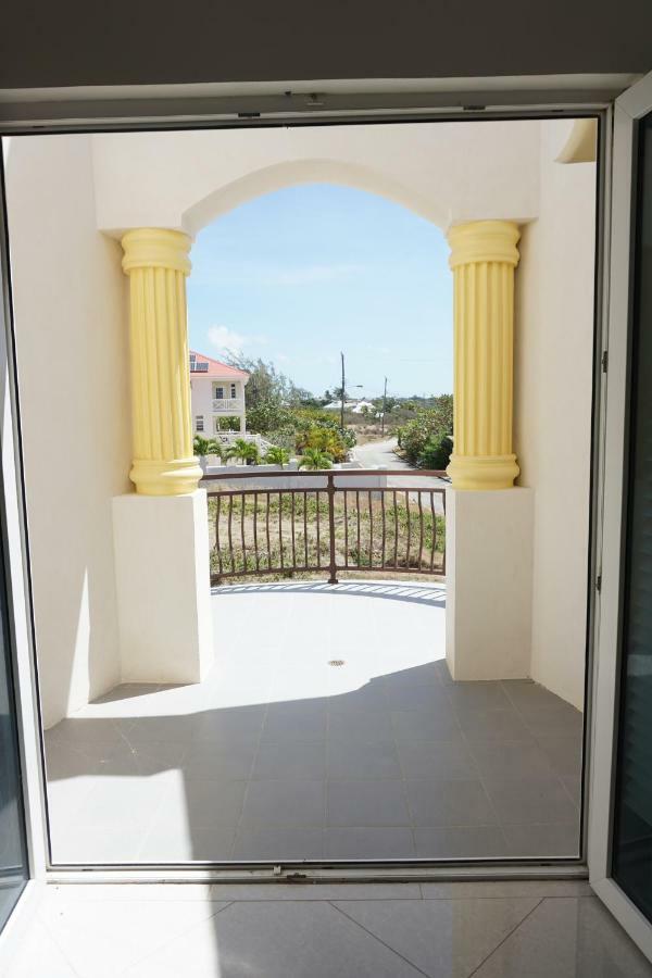 Self Contained Apartment With Private Kitchen Higher Heights, Barbados Christ Church Eksteriør bilde