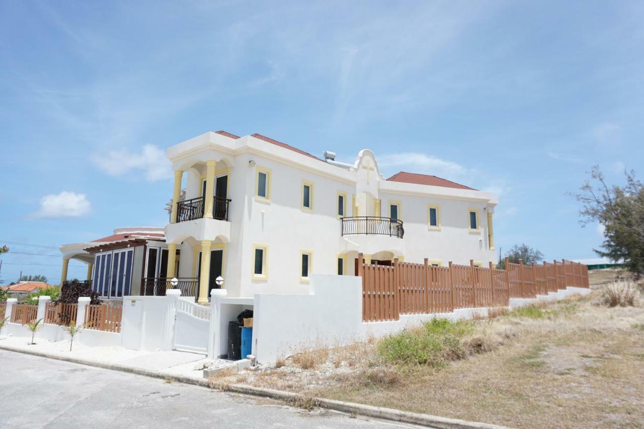 Self Contained Apartment With Private Kitchen Higher Heights, Barbados Christ Church Eksteriør bilde